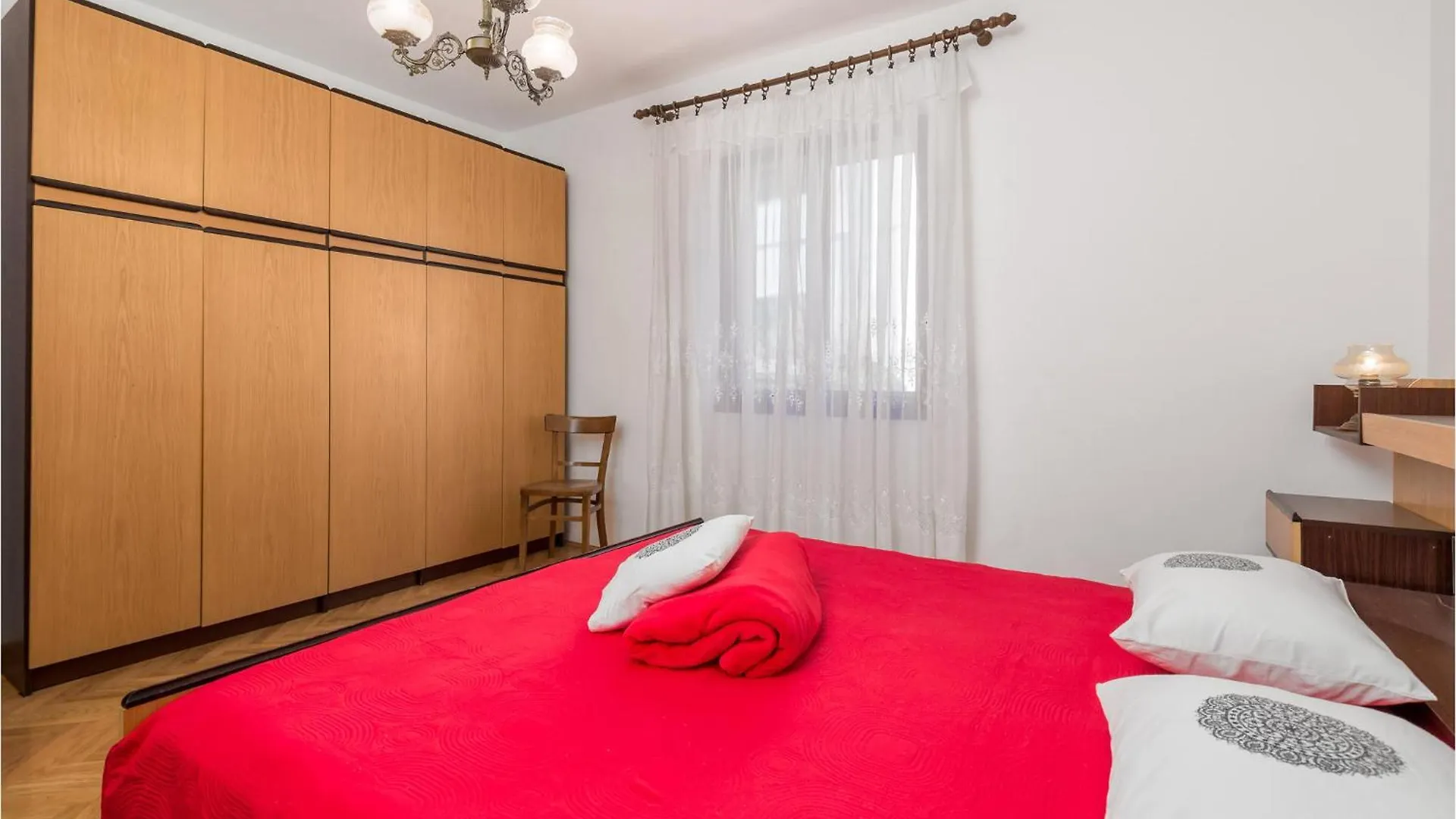 2 Bedroom Awesome Apartment In Pag Pag Town